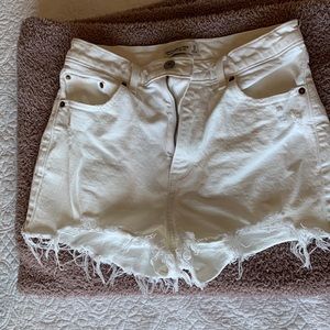 Abercrombie and Fitch The Mom Short High Rise